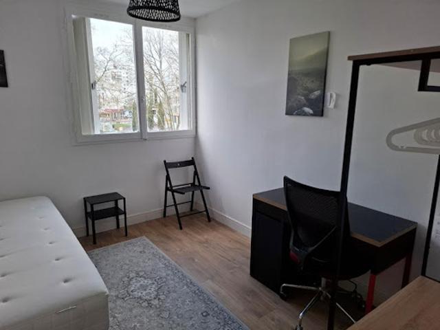 Vente Appartement 5 pièces 81.4 m2 Merignac