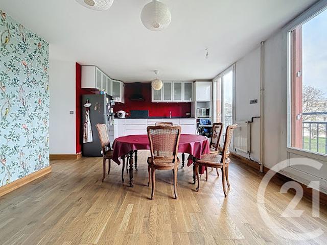 Vente Appartement 5 pièces 81.28 m2 Versailles