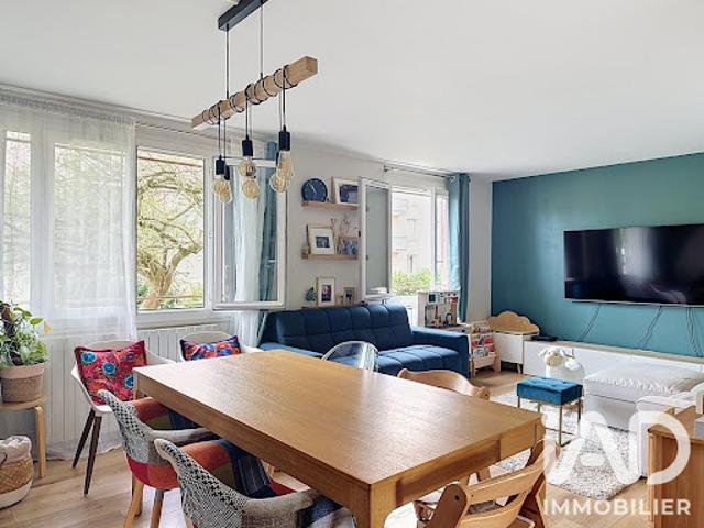 Vente Appartement 5 pièces 81 m2 Le Mesnil le Roi
