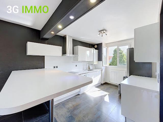 Vente Appartement 5 pièces 86 m2 Issou