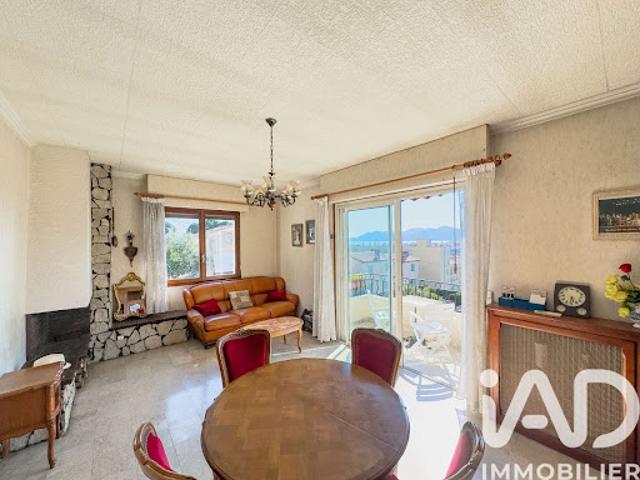 Vente Appartement 5 pièces 93 m2 Cannes la bocca