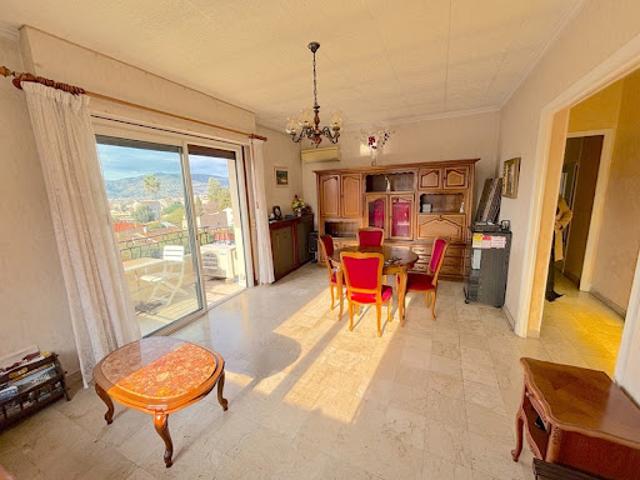 Vente Appartement 5 pièces 93 m2 Cannes la bocca