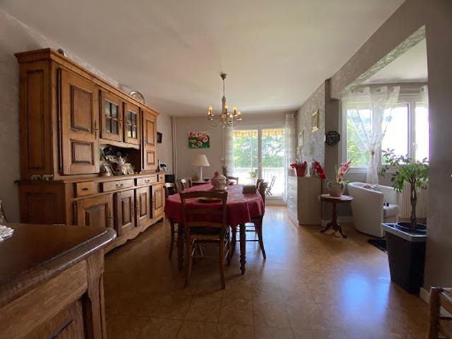 Vente Appartement 5 pièces 92 m2 Lons le Saunier