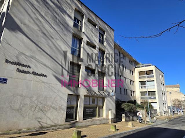 Vente Appartement 5 pièces 94.72 m2 Avignon