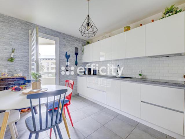 Vente Appartement 5 pièces 95.17 m2 Issy les Moulineaux