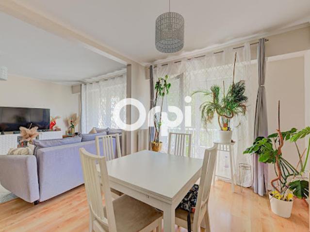 Vente Appartement 5 pièces 95.32 m2 Rosny sous Bois