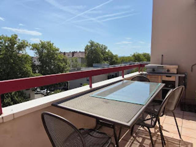 Vente Appartement 5 pièces 96.26 m2 Venissieux