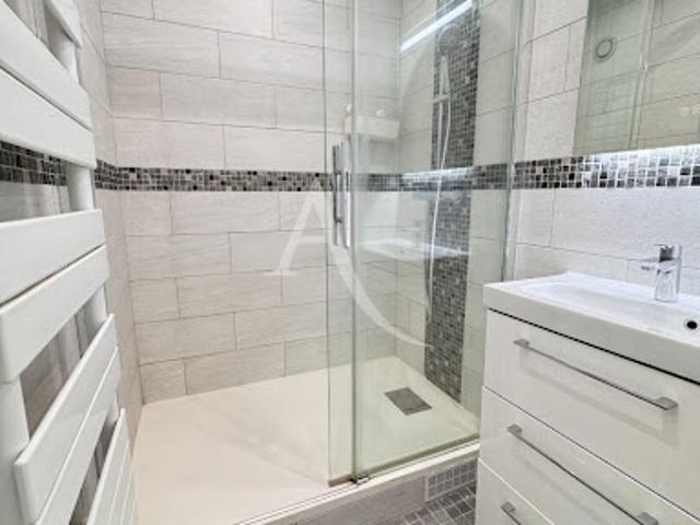 Vente Appartement 5 pièces 99.71 m2 Elancourt