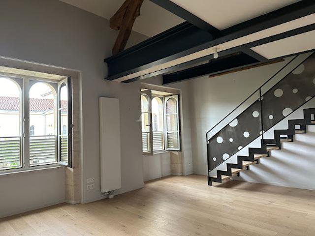 Vente Appartement 5 pièces 98.15 m2 Niort