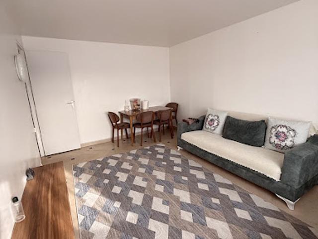 Vente Appartement 5 pièces 99 m2 Villeneuve la Garenne