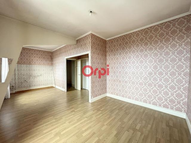 Vente Appartement 5 pièces 99 m2 Montluçon