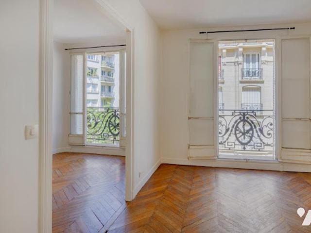 Vente Appartement 5 pièces 100.82 m2 Paris 15ème