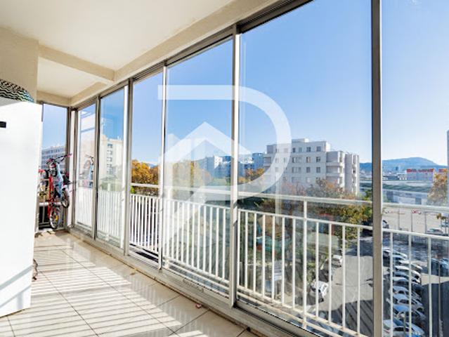 Vente Appartement 5 pièces 100 m2 Marseille 8ème