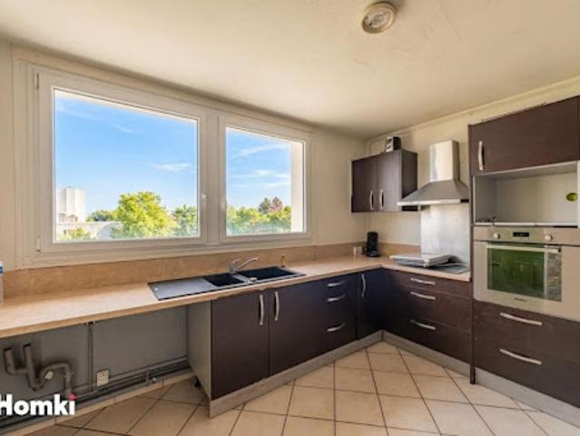 Vente Appartement 5 pièces 100 m2 Pierre benite