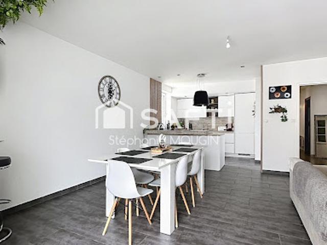Vente Appartement 5 pièces 101 m2 Maîche