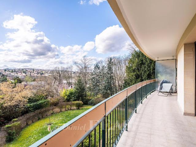 Vente Appartement 5 pièces 104.64 m2 Saint Germain en Laye