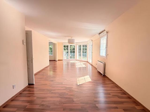 Vente Appartement 5 pièces 106 m2 Herouville saint clair