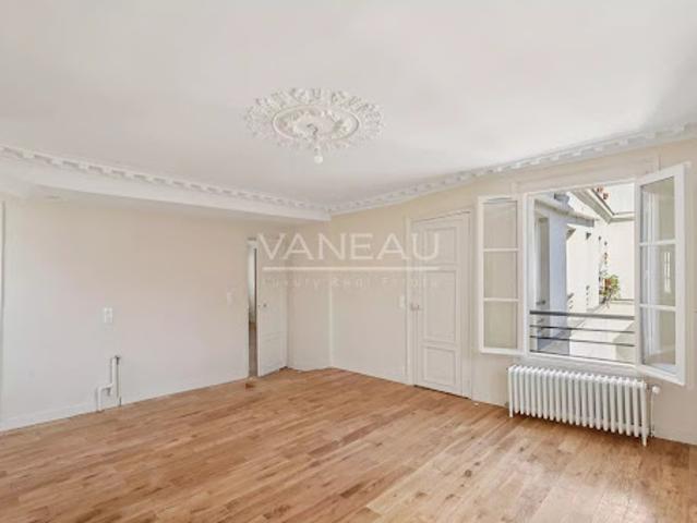Vente Appartement 5 pièces 107 m2 Paris 7ème