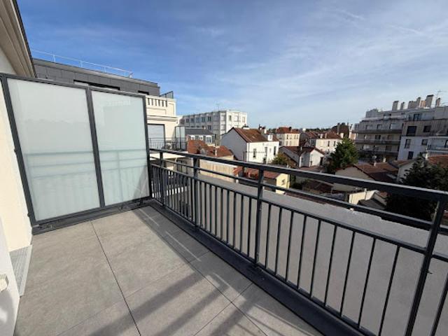 Vente Appartement 5 pièces 107 m2 Villemomble