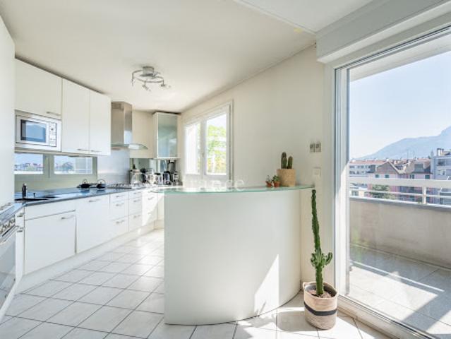 Vente Appartement 5 pièces 108 m2 Annecy