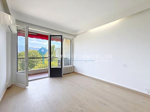 Vente Appartement 5 pièces 108 m2 Echirolles