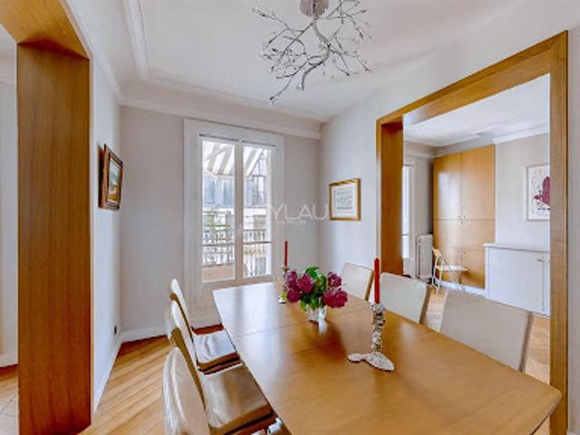Vente Appartement 5 pièces 108 m2 Paris 16ème