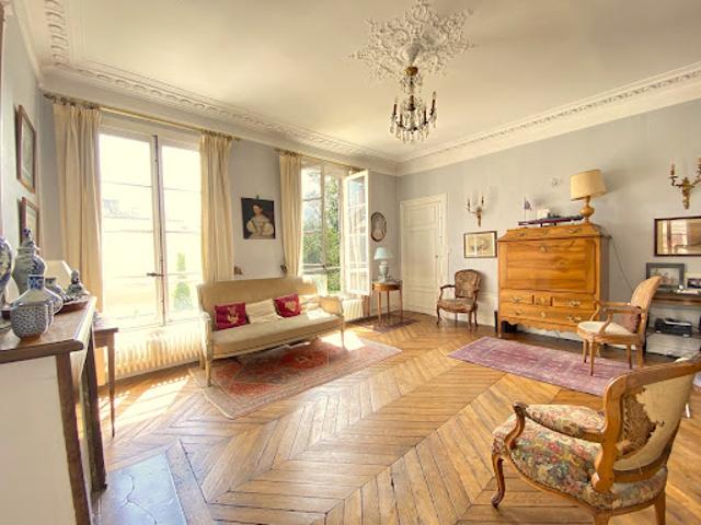 Vente Appartement 5 pièces 110.07 m2 Versailles