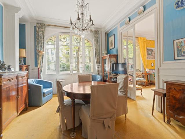 Vente Appartement 5 pièces 110.84 m2 Paris 7ème
