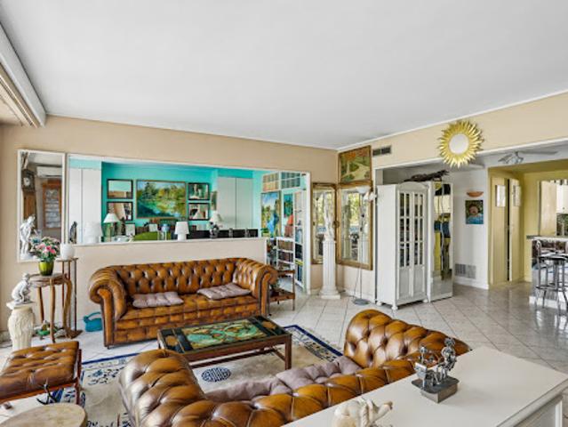 Vente Appartement 5 pièces 110.85 m2 Paris 16ème