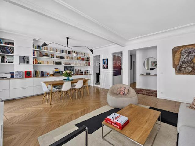 Vente Appartement 5 pièces 110.86 m2 Paris 16ème
