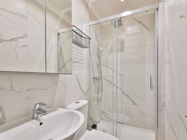 Vente Appartement 5 pièces 111.13 m2 Paris 16ème
