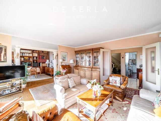 Vente Appartement 5 pièces 113.73 m2 Courbevoie