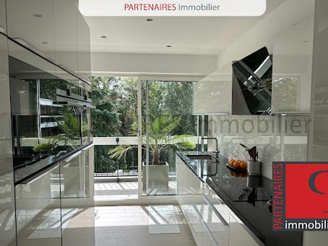 Vente Appartement 5 pièces 114 m2 Le Chesnay Rocquencourt