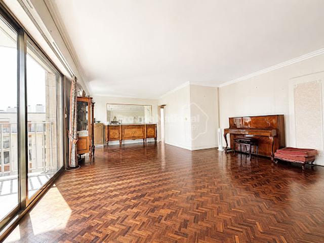 Vente Appartement 5 pièces 115.74 m2 Versailles