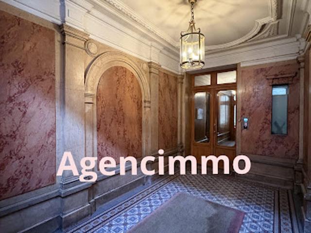Vente Appartement 5 pièces 116.76 m2 Paris 18ème
