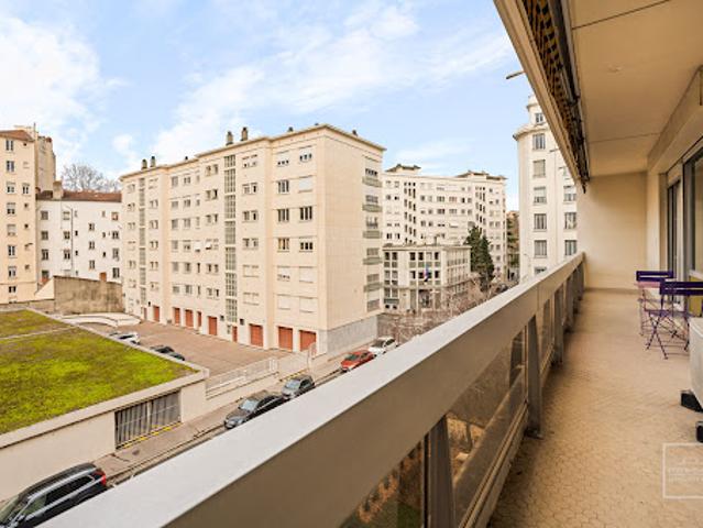 Vente Appartement 5 pièces 117.47 m2 Lyon 6ème