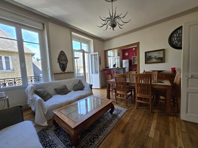Vente Appartement 5 pièces 120.99 m2 Fougeres