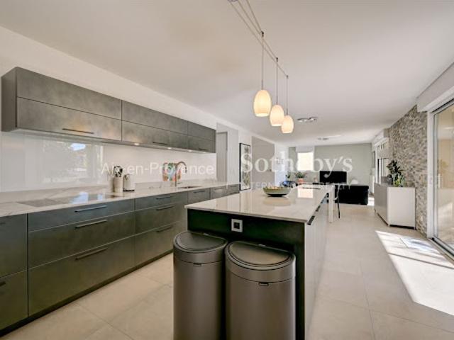 Vente Appartement 5 pièces 120 m2 Aix en Provence