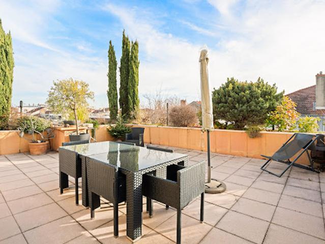 Vente Appartement 5 pièces 122.01 m2 Lyon 6ème
