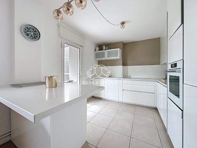Vente Appartement 5 pièces 122.65 m2 Ecully