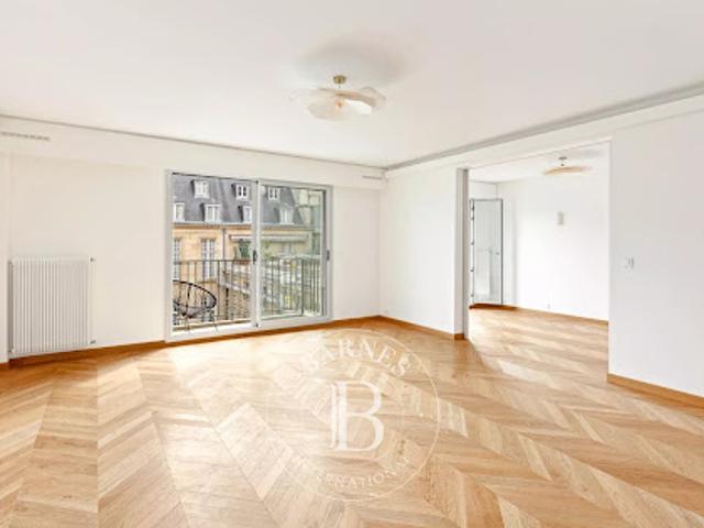 Vente Appartement 5 pièces 123.93 m2 Paris 3ème