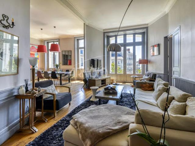 Vente Appartement 5 pièces 123.94 m2 Nantes