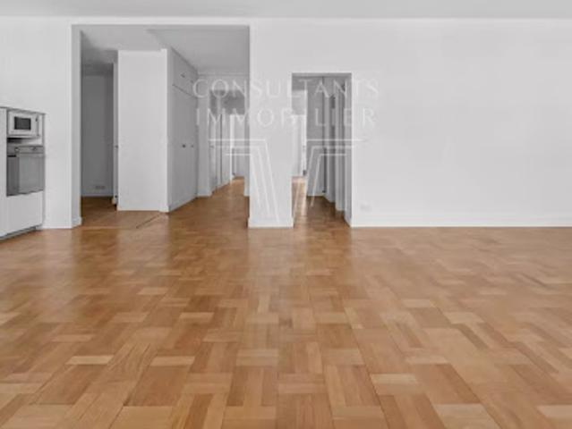 Vente Appartement 5 pièces 128.27 m2 Paris 16ème