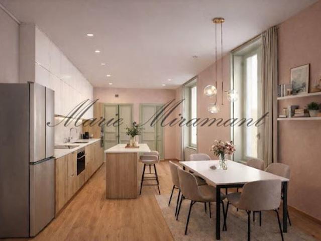 Vente Appartement 5 pièces 128 m2 Avignon