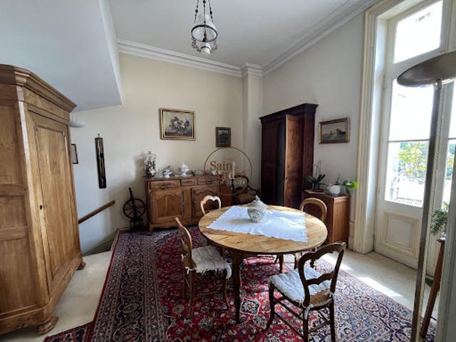 Vente Appartement 5 pièces 131.45 m2 Angouleme