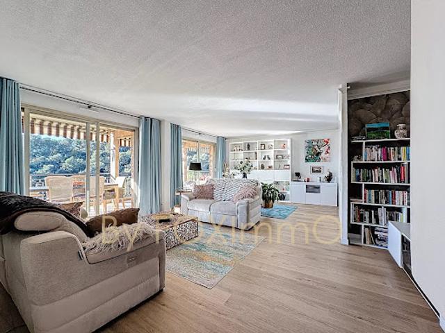 Vente Appartement 5 pièces 131 m2 Vence