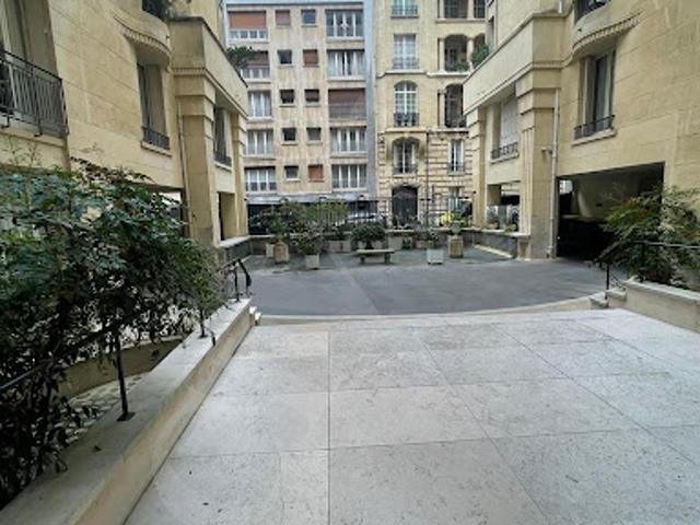 Vente Appartement 5 pièces 132 m2 Paris 16ème