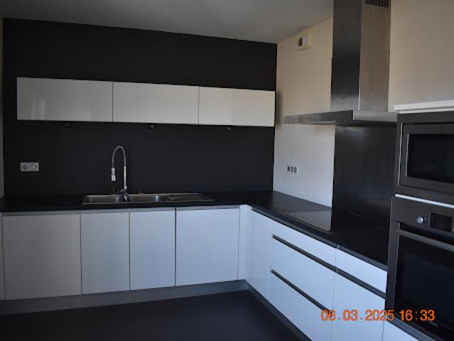 Vente Appartement 5 pièces 133 m2 Saint Genis Pouilly