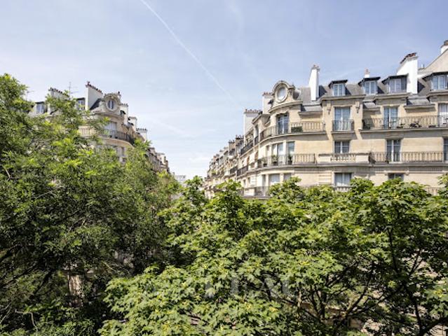Vente Appartement 5 pièces 134.3 m2 Paris 16ème
