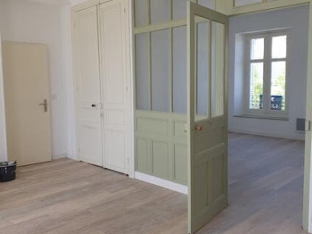 Vente Appartement 5 pièces 136 m2 Fontenay le Comte
